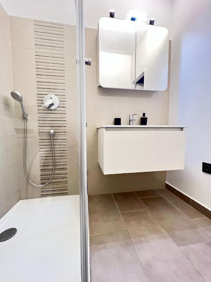 Spacious With Terrace Appartamento *