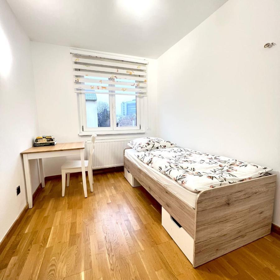 Spacious With Terrace Appartamento